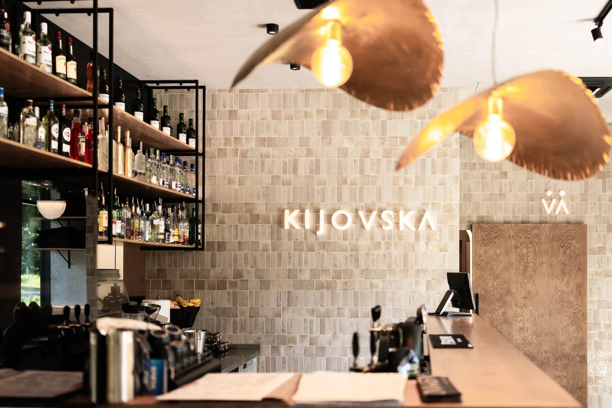 Miejsce na chwilę odpoczynku – NOMAD Kijovska — zdjęcie 1